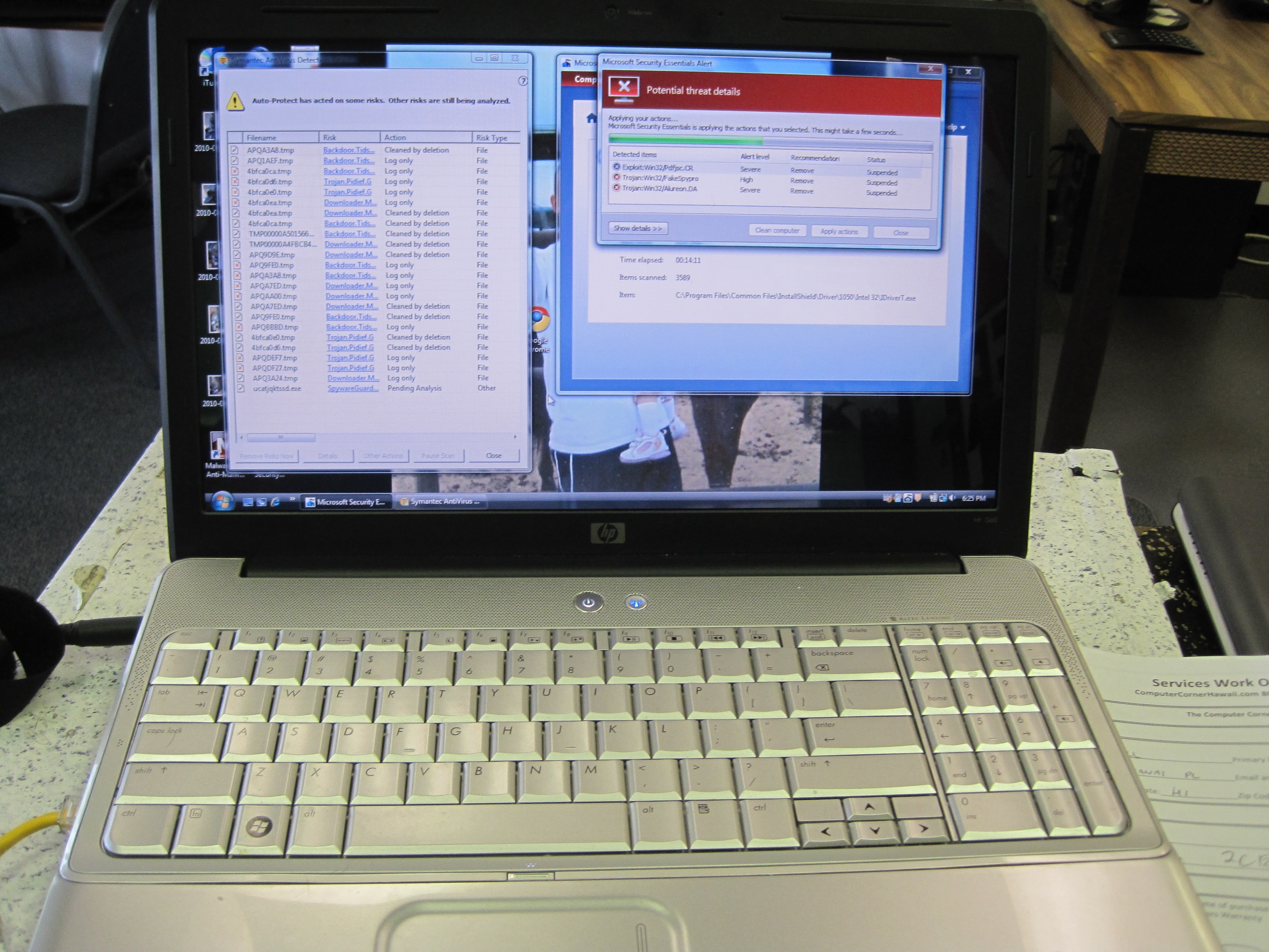 Laptop vs Tablet for college